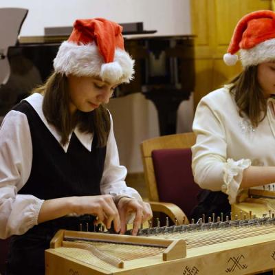 Stīgu instrumentu nodaļas koncerts “Ziemassvētku gaidās”