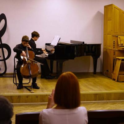 Stīgu instrumentu nodaļas koncerts “Ziemassvētku gaidās”