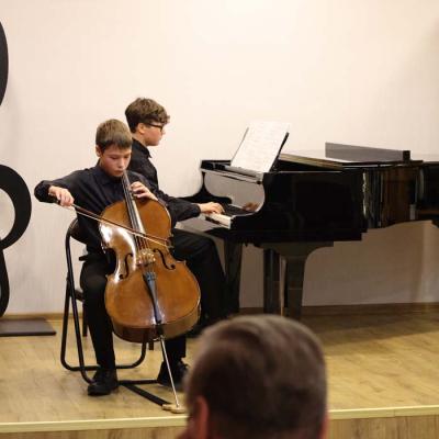 Stīgu instrumentu nodaļas koncerts “Ziemassvētku gaidās”