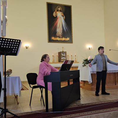 Mūzikas skolas audzēkņu koncerts Daugavpils Dieva Želsirdības baznīcā