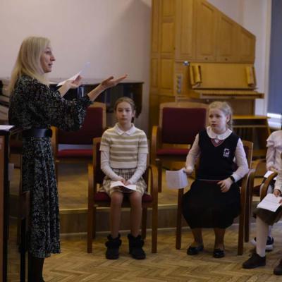 Pedagogu profesionālās pilnveides kursi Kora klases pedagogiem Ilonas Poikānes vadībā