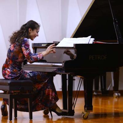 Pianistes Diānas Zandbergas koncerts “GAISMAS DĀRZI”