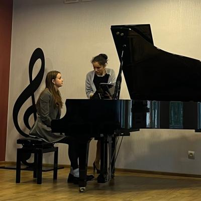 Kursi Klavierspēlē Diānas ZANDBERGAS vadībā