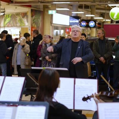 SBDMV simfoniskā orķestra koncerts T/C DITTON 