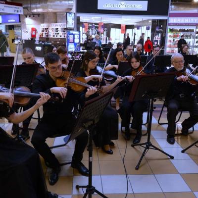 SBDMV simfoniskā orķestra koncerts T/C DITTON 