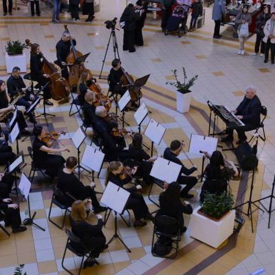 SBDMV simfoniskā orķestra koncerts T/C DITTON 