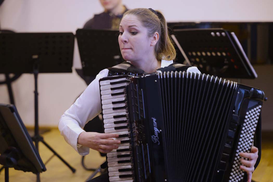 Georgijam Skakunam – 100