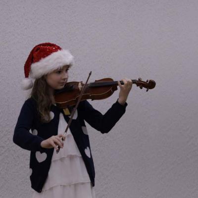 Stīgu instrumentu nodaļas koncerts Ziemassvētku Gaidās