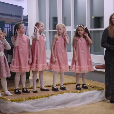 Kora klases audzēkņu Ziemassvētku koncerts 