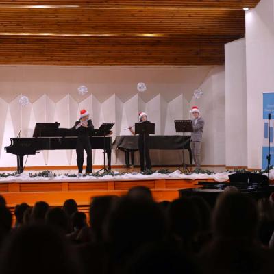 Koncerts Lai skan Ziemassvētkos!