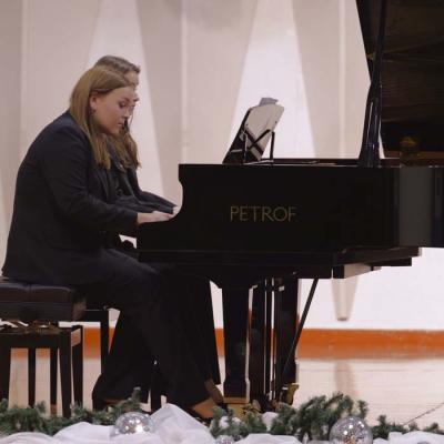 Koncerts Lai skan Ziemassvētkos!