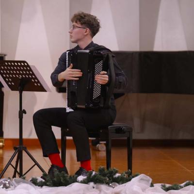 Koncerts Lai skan Ziemassvētkos!