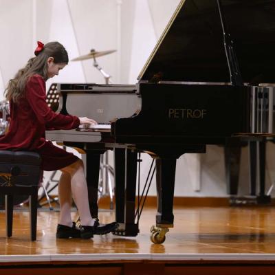 Valsts konkurss klavierspēlē