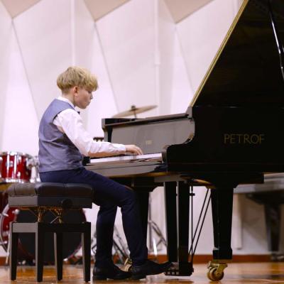 Valsts konkurss klavierspēlē