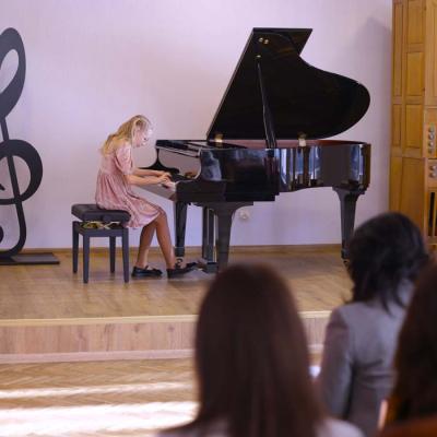 Valsts konkurss klavierspēlē