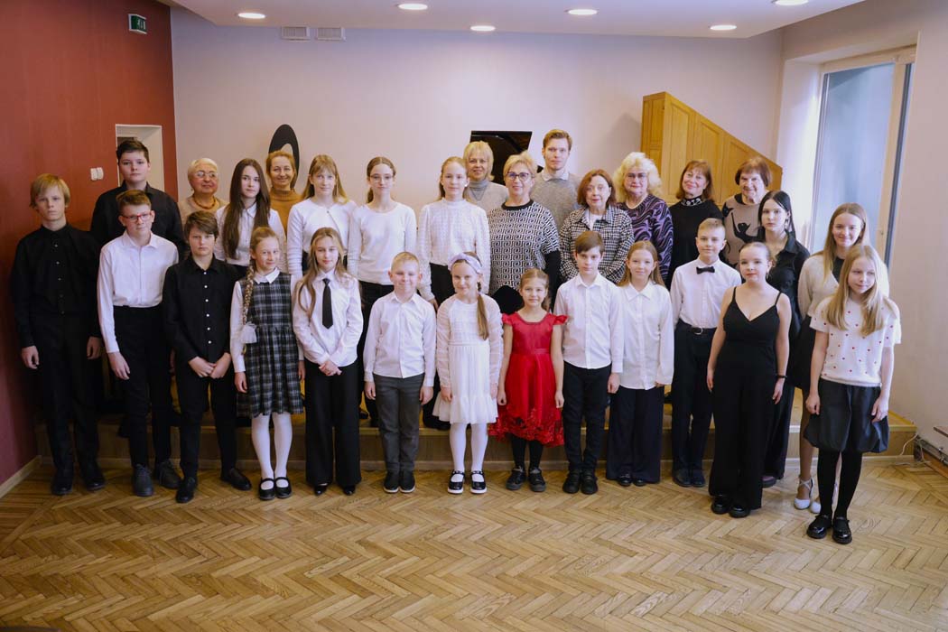 Vispārējo klavieru audzēkņu mācību koncerts “Ziemas muzikālie stāsti”